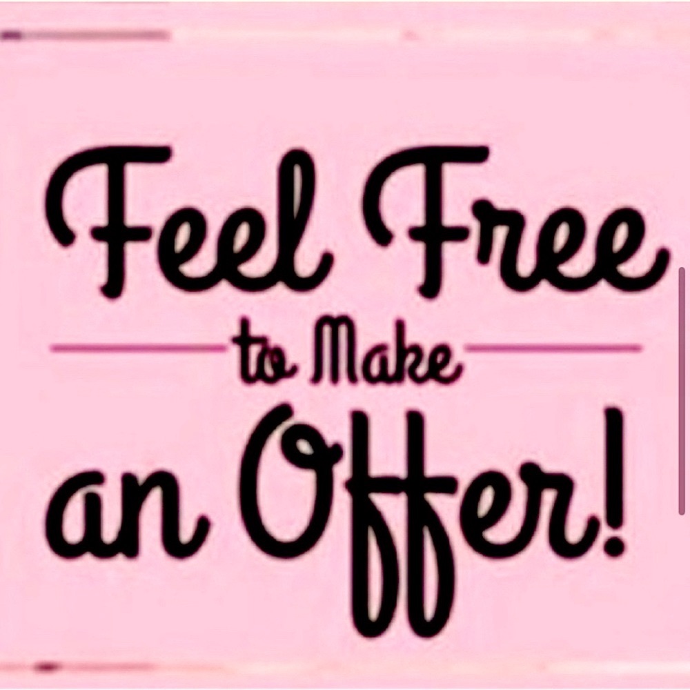 Reasonable offers considered!🎀